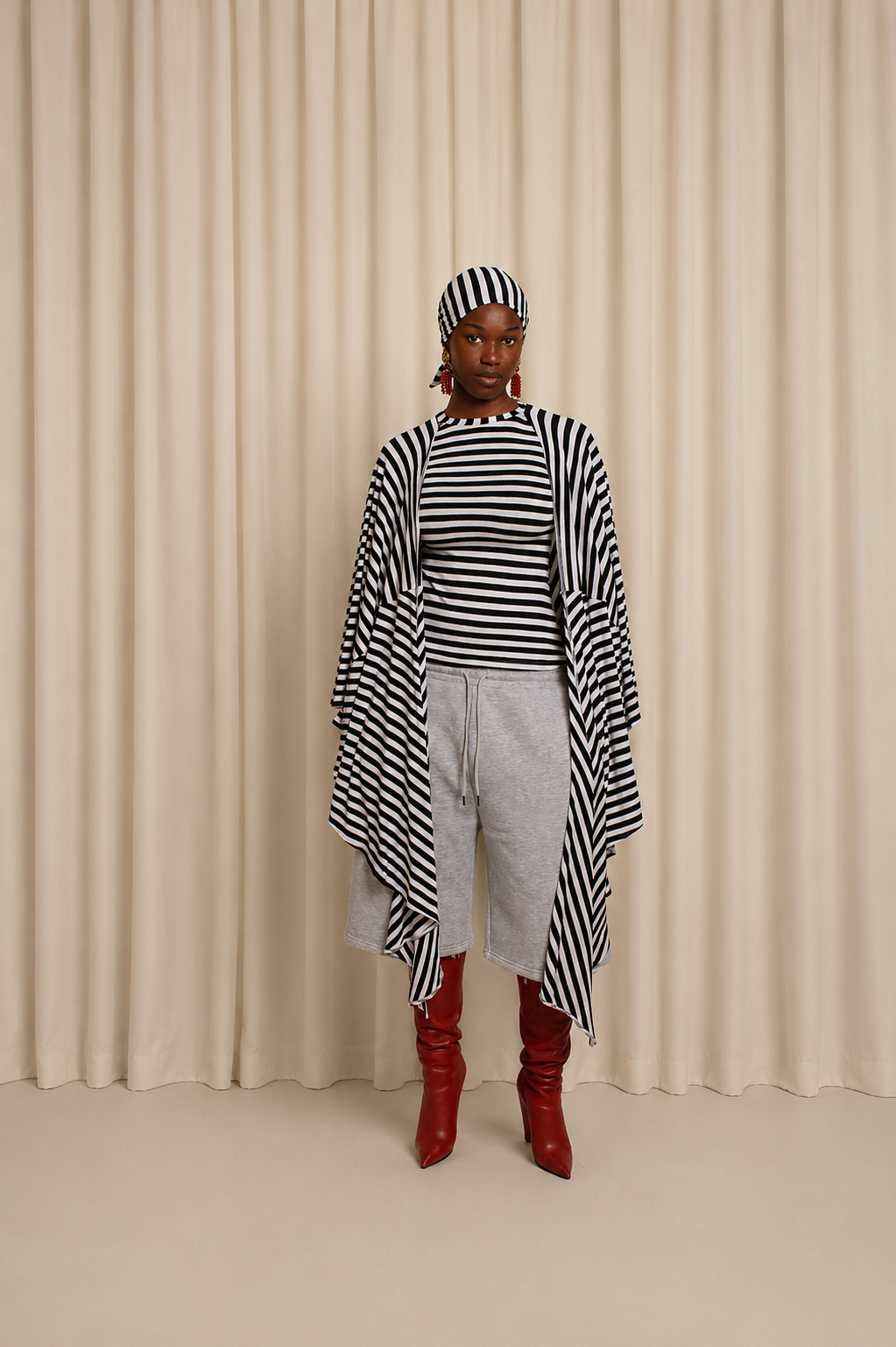 THE HÉROÏNE TOP - BLACK STRIPES