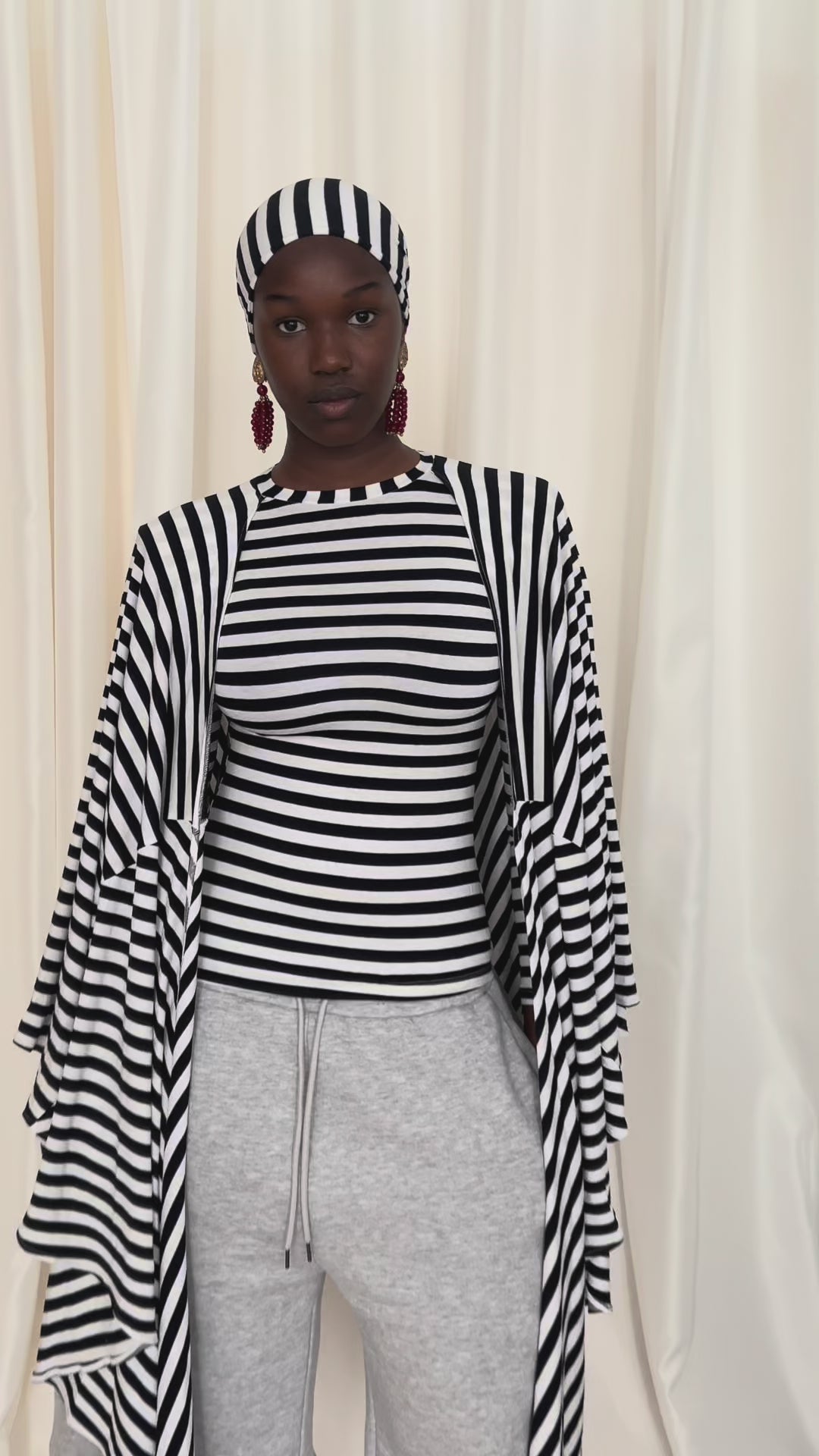 THE HÉROÏNE TOP - BLACK STRIPES